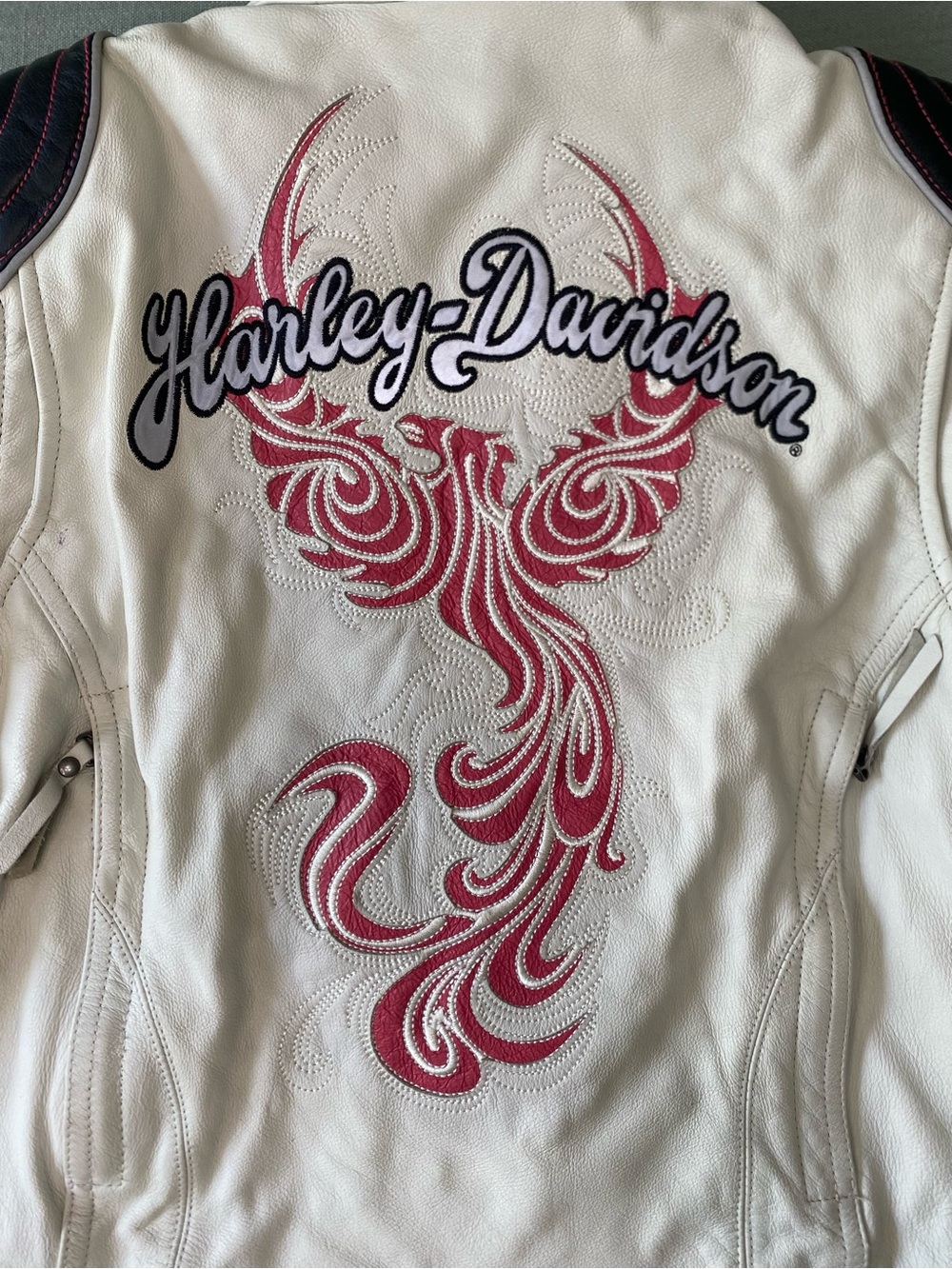 Harley-Davidson Women's “Spirited Eagle” White and Pink Leather Jacket - Picture 4 of 13